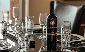 Centre Luxury Apartment